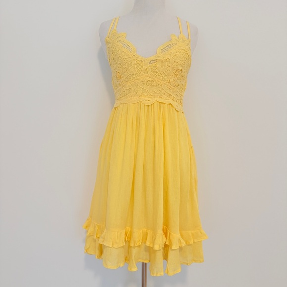 Listicle Dresses & Skirts - Listicle Yellow Lace Babydoll Sundress
